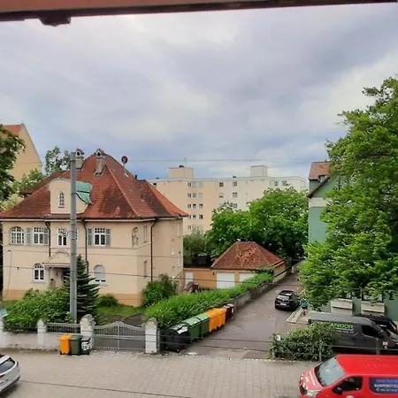 Διαμέρισμα Maisonettwohnung Mit Gartenzugang *